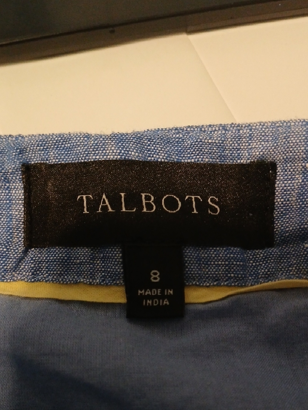 Talbots Blue Skirt with Multicolor Embroidered Accent. Sz 8 - Picture 2 of 9